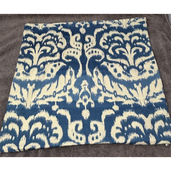 Pottery Barn Pillow Cover Sham Throw Beale Paisley Ikat Reversible Blue 18x18 - Picture 3 of 5